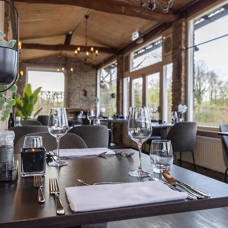 Отель Fletcher Restaurant Bon Repos 3*