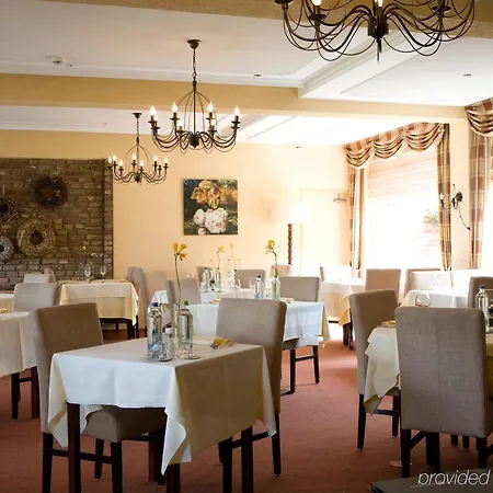 Отель Fletcher Restaurant Bon Repos Норбек