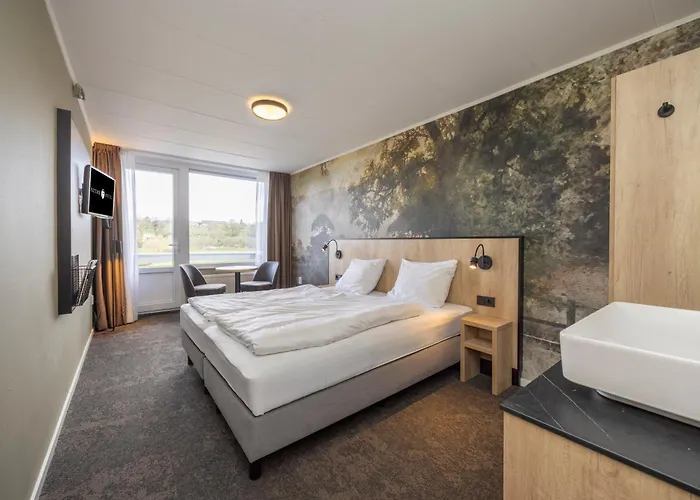 Fletcher Restaurant Bon Repos Отель